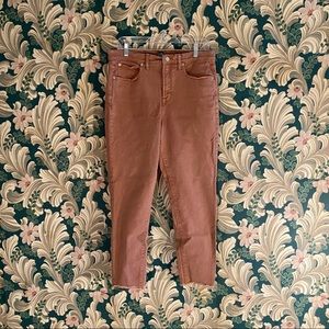 GAP skinny jeans with fringe bottoms. Size 31